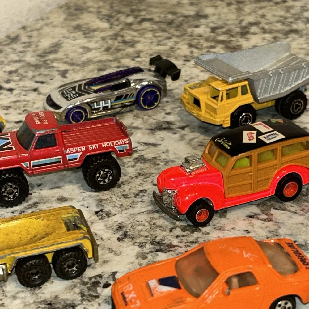 Vintage Hot‎ Wheels & Matchbox Cars Lot California Custom Thunder Roller C2
